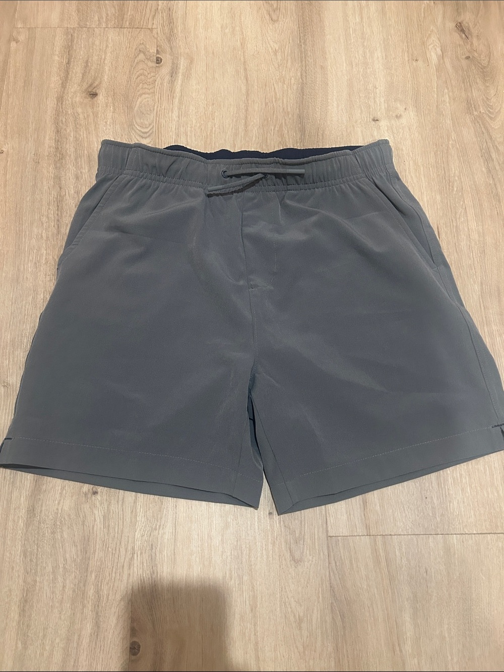 Vineyard Vines Kids Performance Shorts - Charcoal